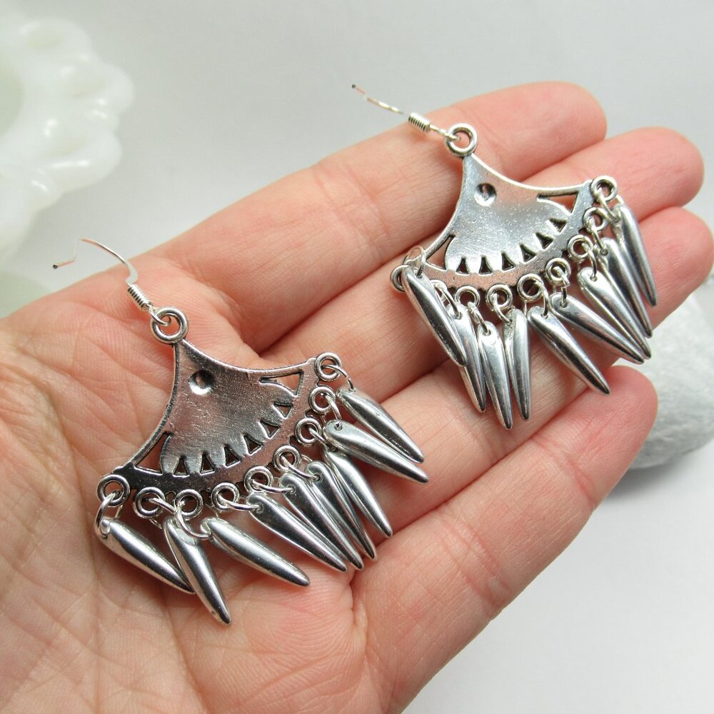 Unique statement fan dangle earrings - Picture 8 of 11